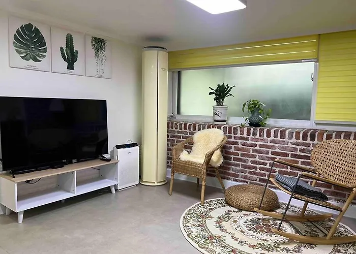 Villa Hongdae Hk