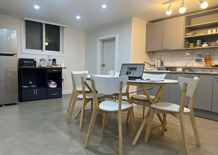 Hongdae Hk Villa *